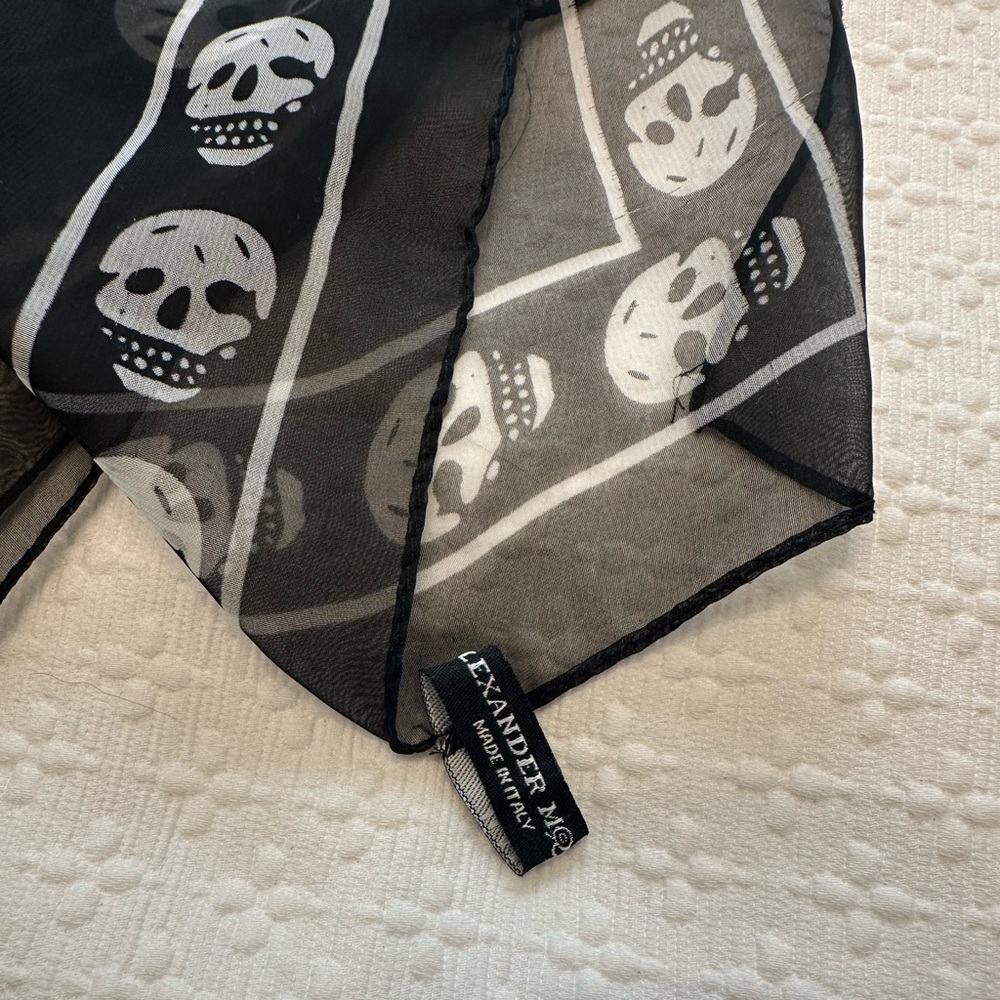 Alexander McQueen silk scarf - Picture 5 of 6